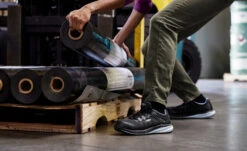 Keen Women's Vista Energy (Carbon-Fiber Toe) | Hydrangea/Black 13 Keen Women's Vista Energy (Carbon-Fiber Toe) | Hydrangea/Black -Keen Store 1024594 PDP TopImage