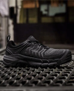 Keen Men's Kansas City (Carbon-Fiber Toe) | Black/Gun Metal -Keen Store 1025577 PDP RightImage