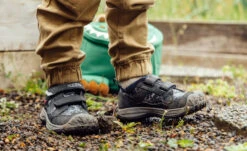 Keen Little Kids' Speed Hound | Black/Camo 13 Keen Little Kids' Speed Hound | Black/Camo -Keen Store KidsSpeedHoundPDPLifestyle1Kids1026194 a51300a6 45df 4287 a328 f3d8d5706936