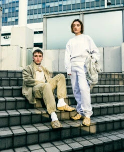 Keen Men's Yogui Arts Clog X THC | Caffe Latte Paisley 16 Keen Men's Yogui Arts Clog X THC | Caffe Latte Paisley -Keen Store MYoguiArtsLifestylePDPSingleLeft