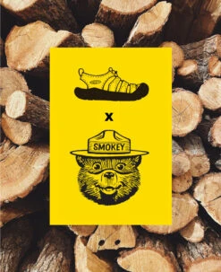 Keen Men's Newport Retro X Smokey Bear | Smokey Bear/Military Olive -Keen Store M W Newport Smokey Lifestyle Single Left