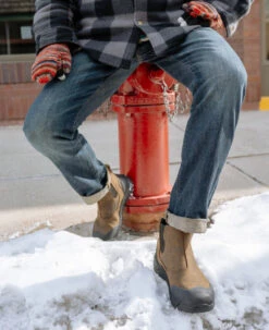 Keen Men's Revel IV Waterproof Chelsea | Black/Black -Keen Store Revel1025559PDPLifestyle2 ebf5eced 847c 4b61 89c2 b4c22d0e3f79