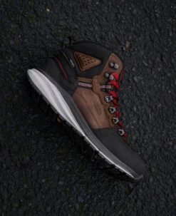 Keen Men's Red Hook Waterproof Boot (Carbon-Fiber Toe) | Tobacco/Black -Keen Store SDD 604 RedHook 1024576 Right Image 1