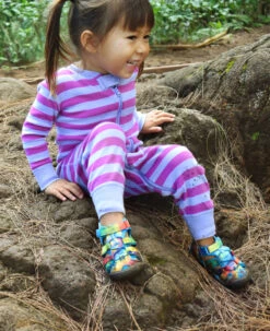 Keen Toddlers' Seacamp II CNX | Rainbow/Festival Fuchsia -Keen Store TotsSeacampLifestyleSingleLeft cf9b54ba a3ab 42d0 994d bbda7cec623a