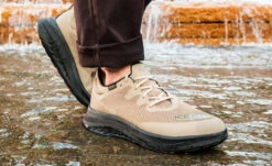 Keen Men's WK400 Waterproof Walking Shoe | Timberwolf/Black -Keen Store WK400WaterproofPDPLifestyle1