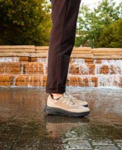 Keen Men's WK400 Waterproof Walking Shoe | Timberwolf/Black -Keen Store WK400WaterproofPDPLifestyle2