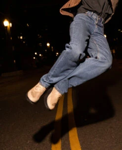 Keen Women's WK400 Waterproof Walking Shoe | Timberwolf/Black -Keen Store WK400 lifestyle WP Womens 1