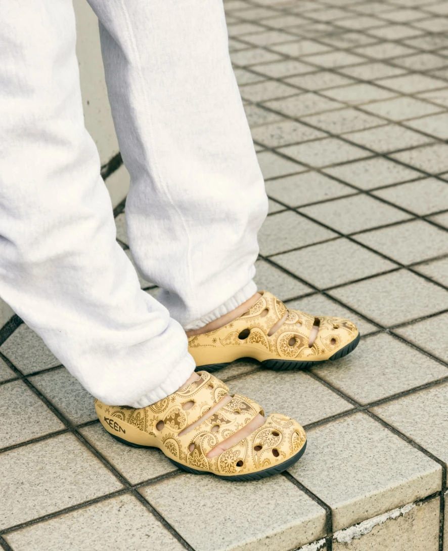 Keen Women's Yogui Arts Clog X THC | Caffe Latte Paisley 10 Keen Women's Yogui Arts Clog X THC | Caffe Latte Paisley - Image 8