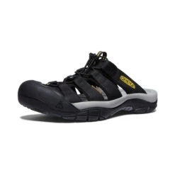 Men's Newport Slide | Black/KEEN Yellow -Keen Store b7b112503773f386c374ea659cd24810247596fa